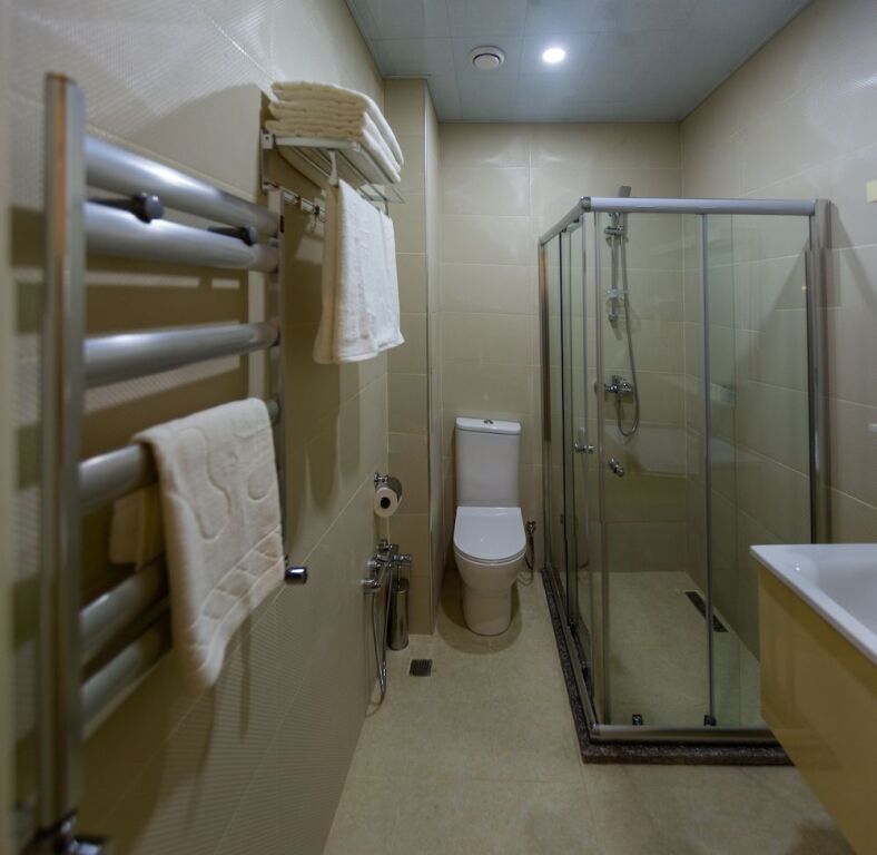 Баку: Nardin Hotel