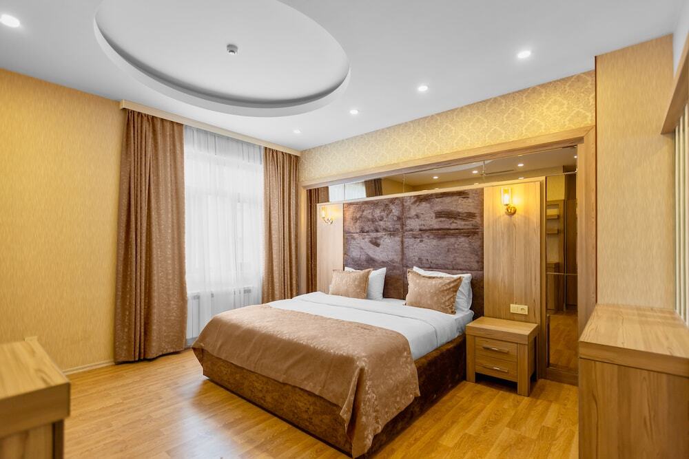 Баку: Nardin Hotel