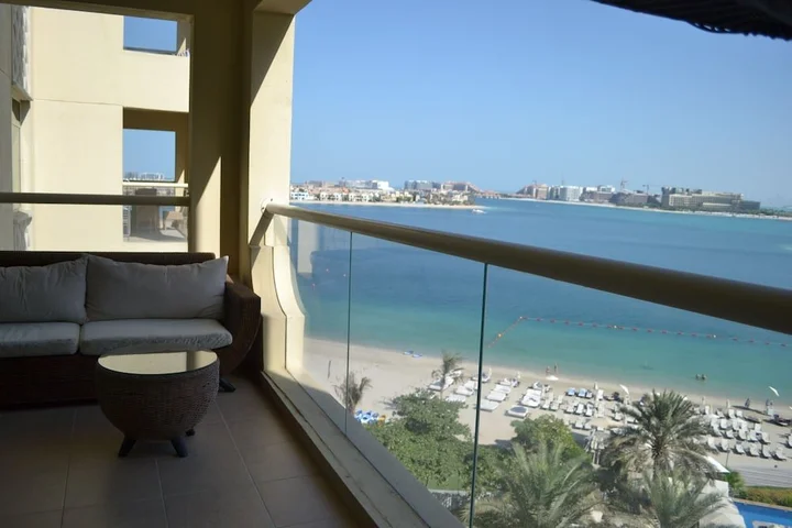 Дубай: Entire 1 Bedroom Apartment in the Prestigious Palk Jumeirah - NBT