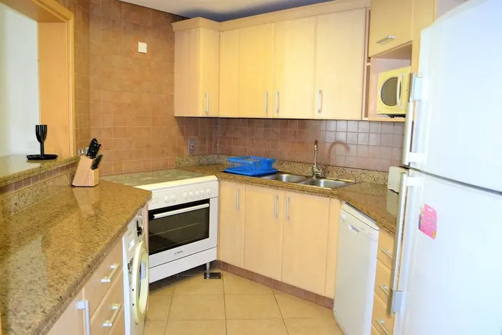 Дубай: Entire 1 Bedroom Apartment in the Prestigious Palk Jumeirah - NBT