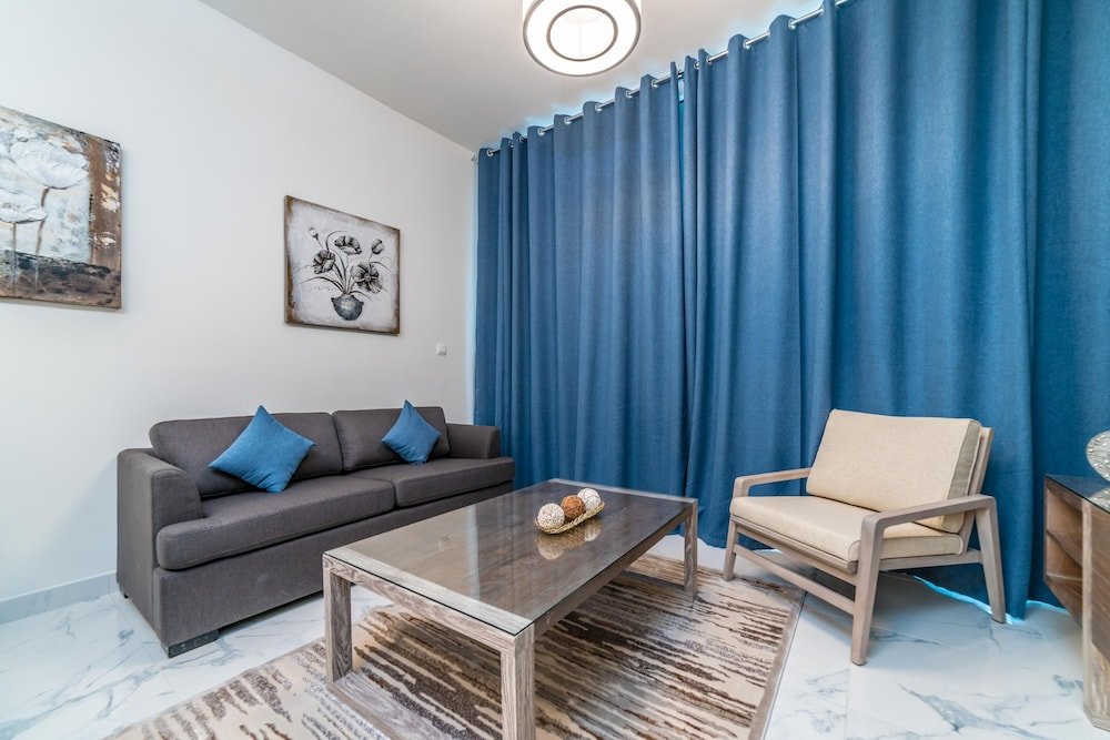 Дубай: Vacation bay Noura Tower