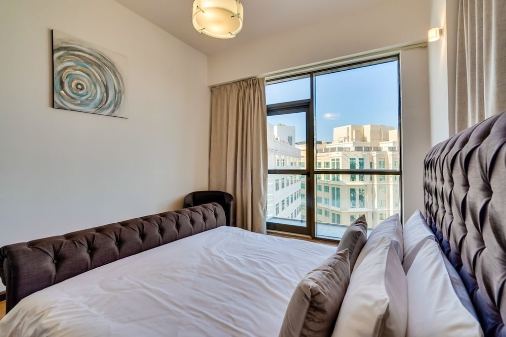 Дубай: Brickhaven Ease by Emaar Spacious
