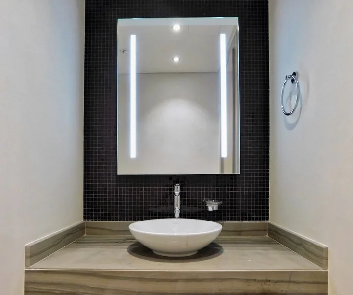Дубай: Luton Vacation Damac Paramount Tower