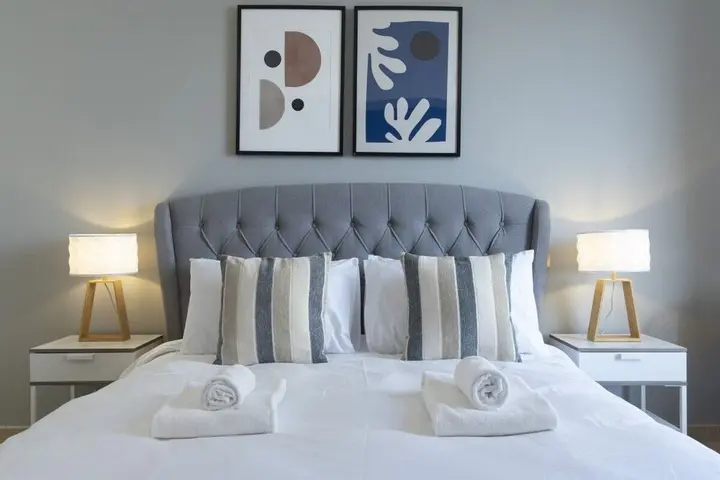 Дубай: Homely Apt Steps Away To the Beach, Jbr
