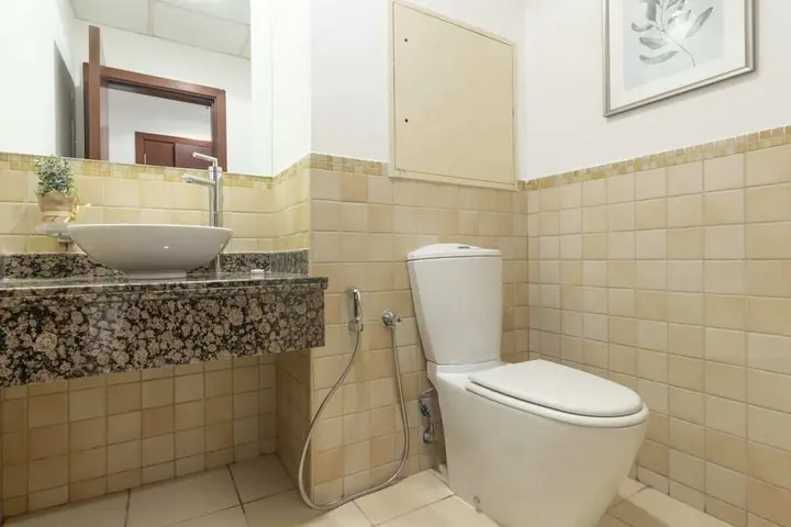 Дубай: Homely Apt Steps Away To the Beach, Jbr