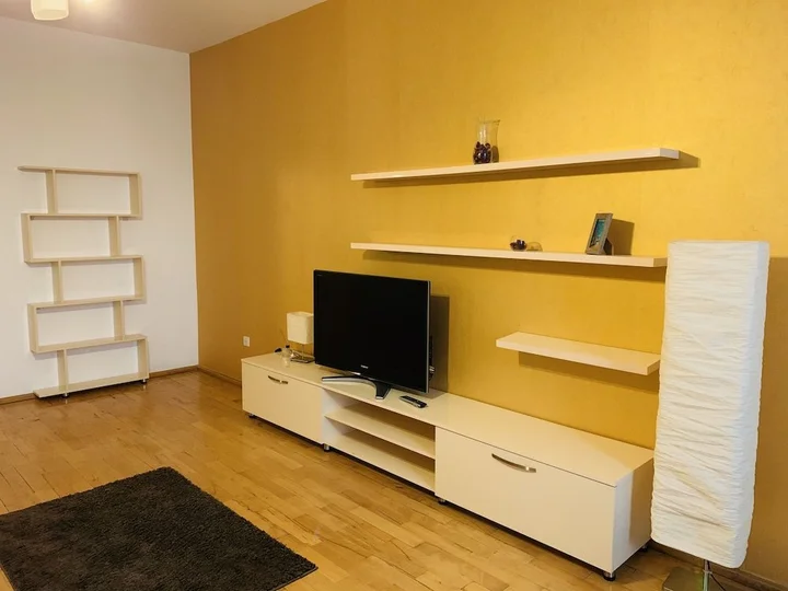 Баку: Sea View Apartment With Terrace