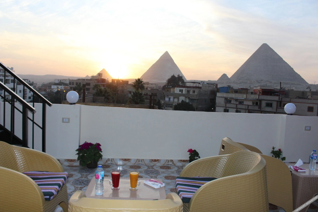 Magic Golden pyramids Inn — фото 1