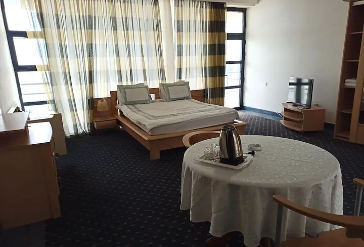Баку: Kaspi Beach Resort