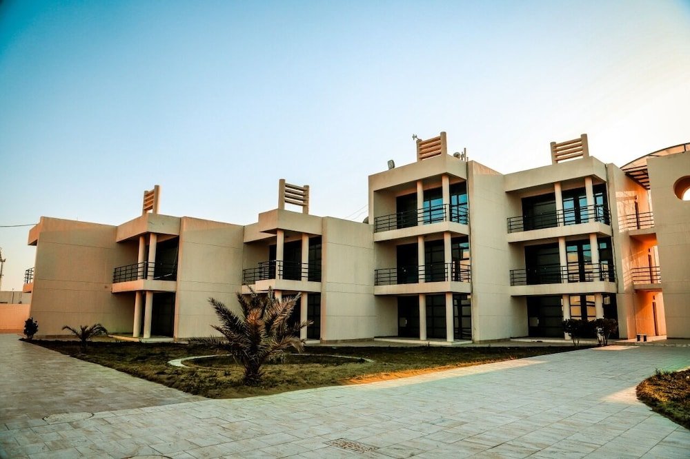 Баку: Kaspi Beach Resort