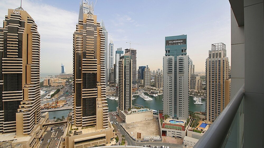 Дубай: R&H Skyview Tower