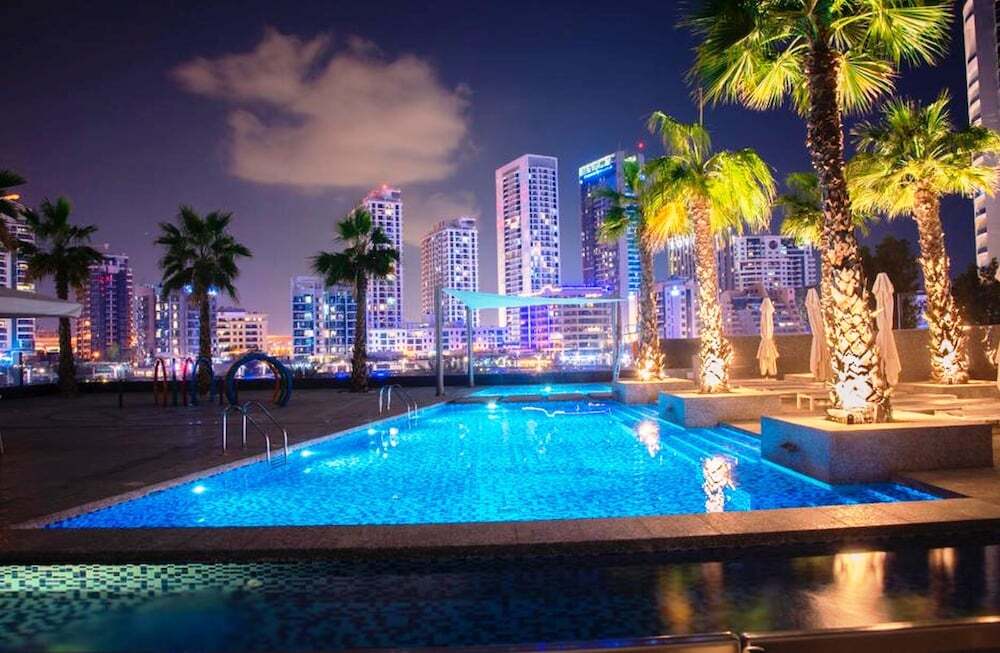 Дубай: Pelican Stay - Full Marina and Pool View