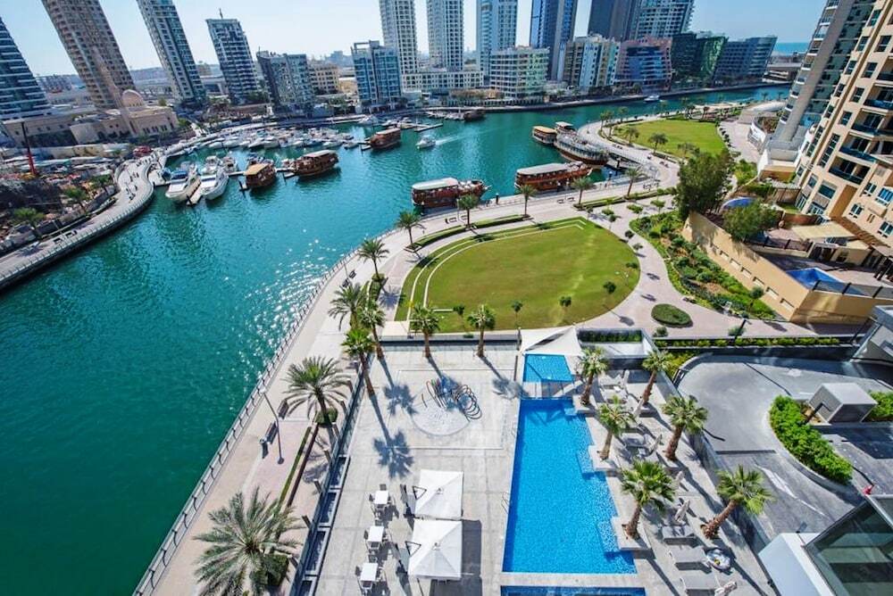 Дубай: Pelican Stay - Full Marina and Pool View