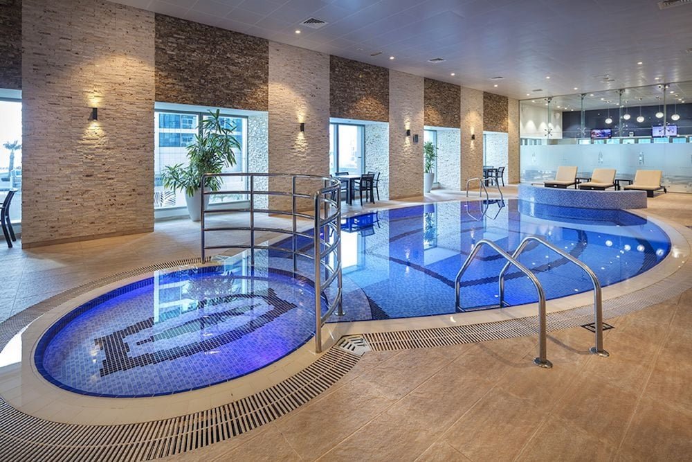 Дубай: Spacious 2 BR Apartment Princess Tower