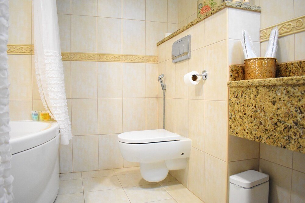 Дубай: Spacious 2 BR Apartment Princess Tower