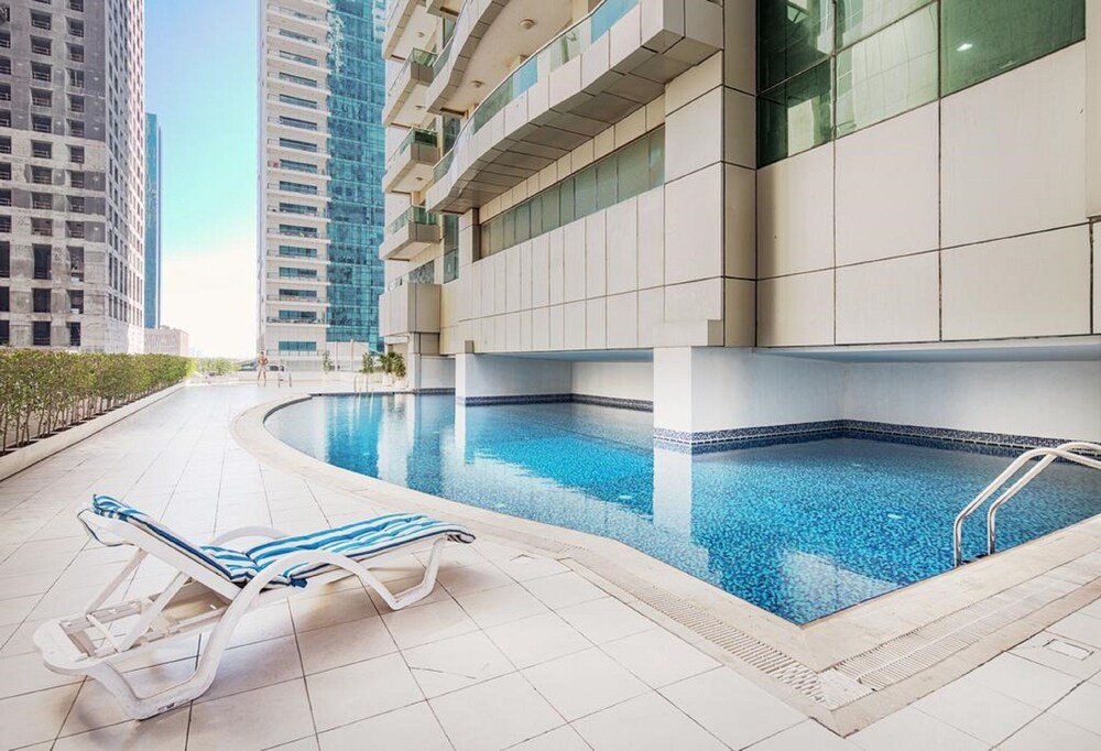 Дубай: High Floor Two Bedroom Apartment