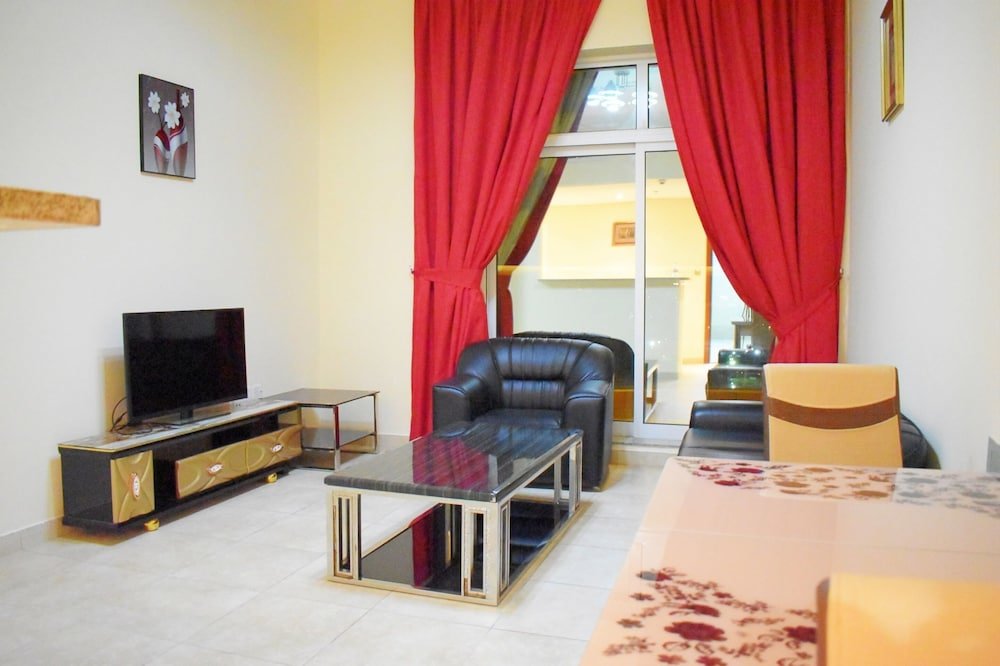 Дубай: Beautiful One Bedroom Apartment in Tecom