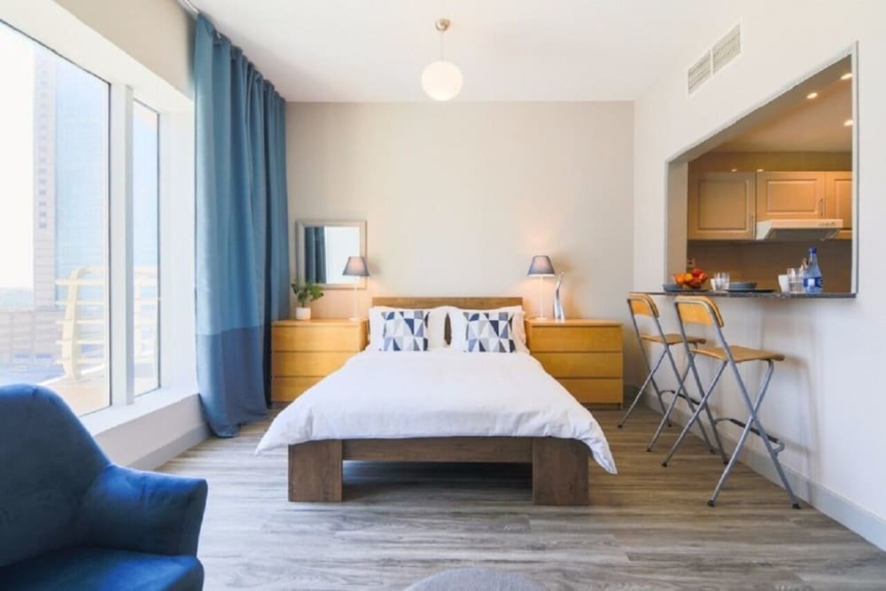 Дубай: Beautiful Studio Apartment in JLT