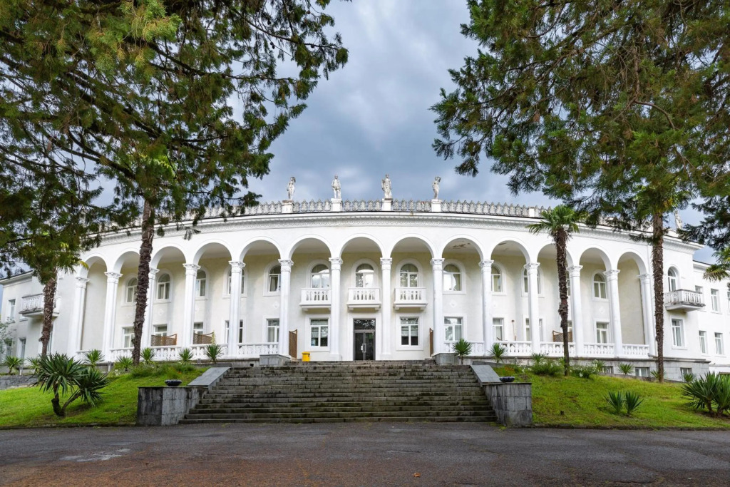 Кутаиси: Отель Legends Tskaltubo Spa Resort