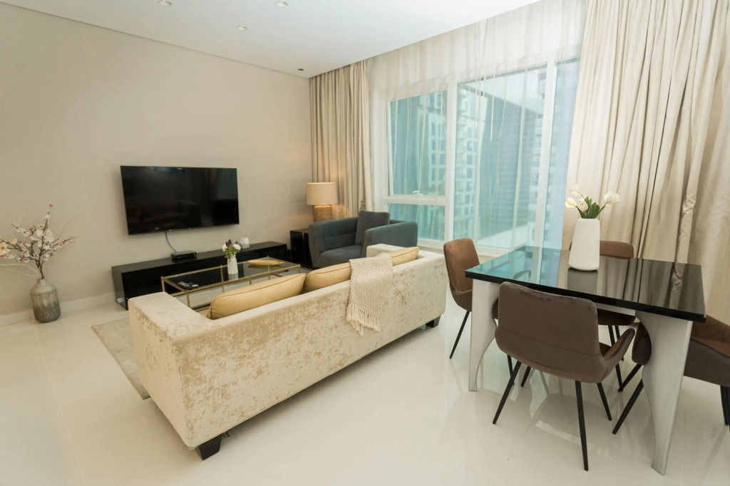 Дубай: OSKENA Vacation Homes - Damac Maison Canal View