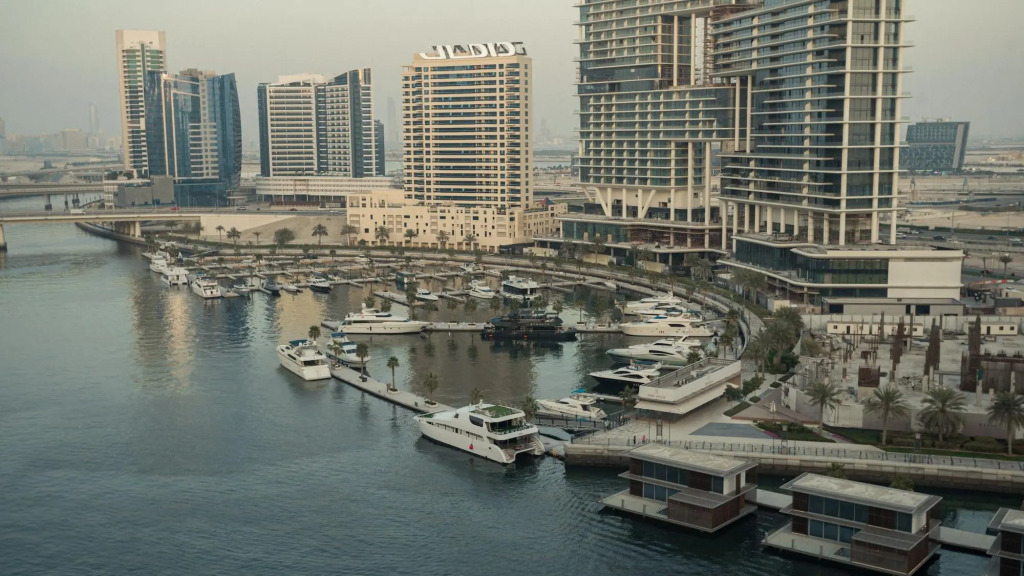 Дубай: OSKENA Vacation Homes - Damac Maison Canal View