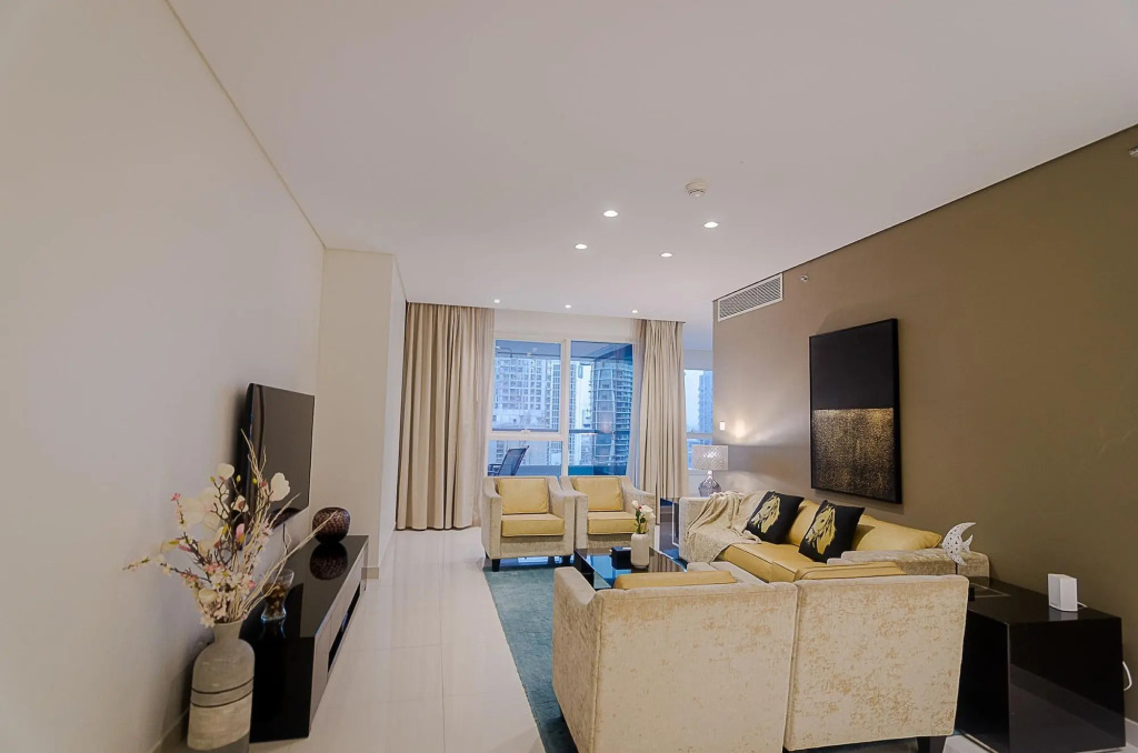 Дубай: OSKENA Vacation Homes - Damac Maison Canal View