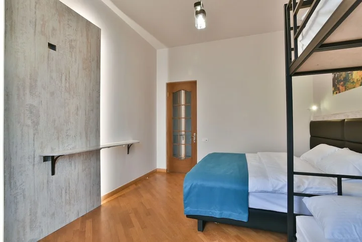 Ереван: UPstairs Apart - Hostel