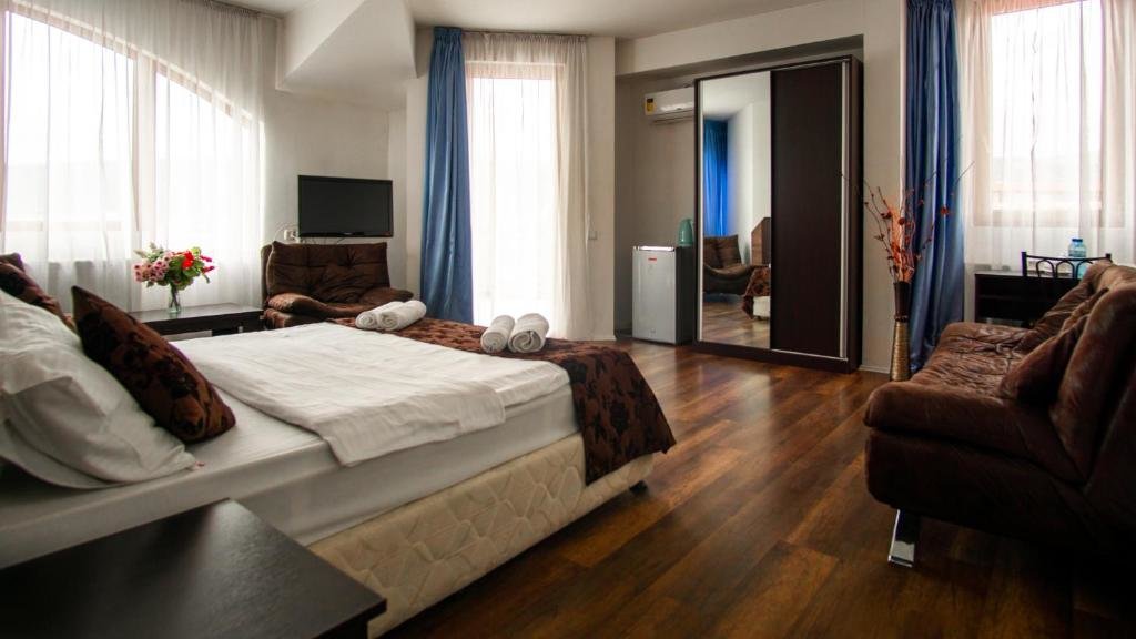 Тбилиси: AIA Hotel