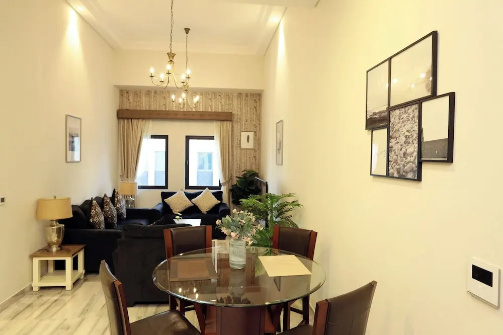 Дубай: Marbella Executive 2 Bedrooms