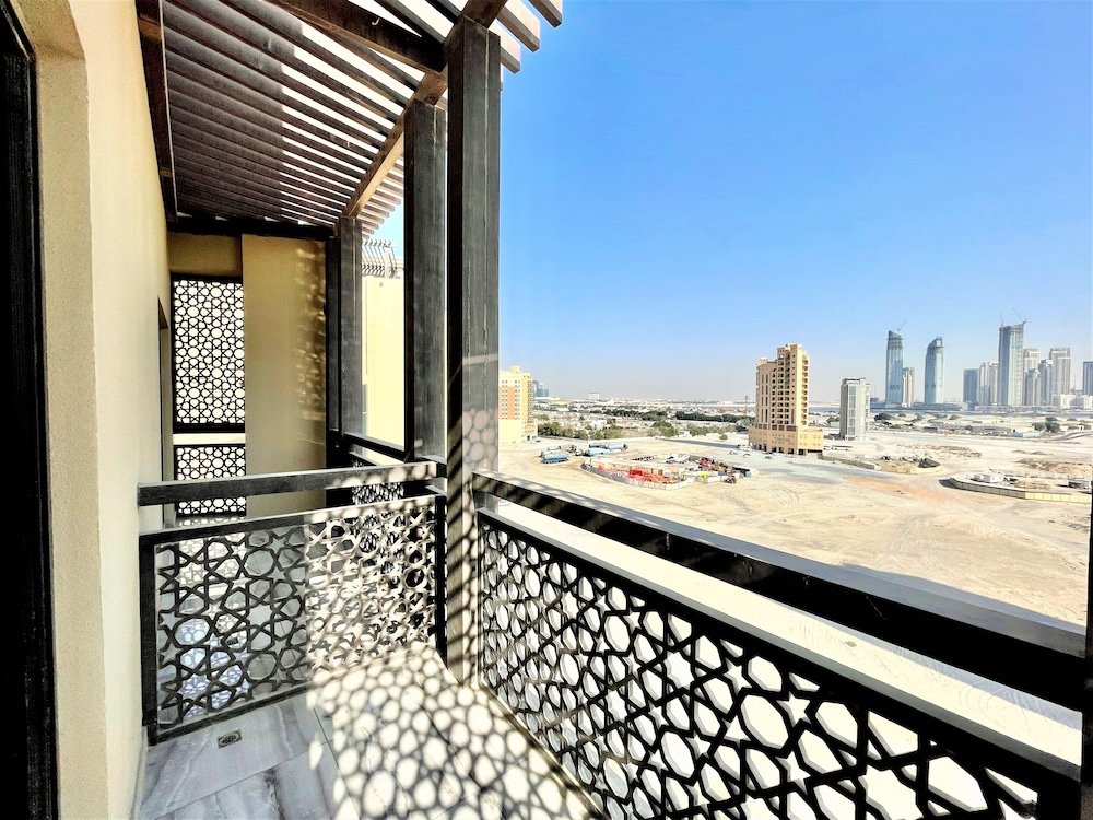Дубай: Marbella Executive 2 Bedrooms Balcony