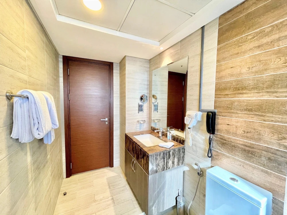 Дубай: Marbella Executive 2 Bedrooms Balcony