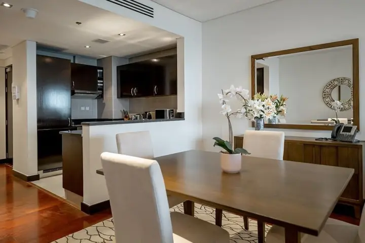 Дубай: HiGuests Vacation Homes Royal Amwaj
