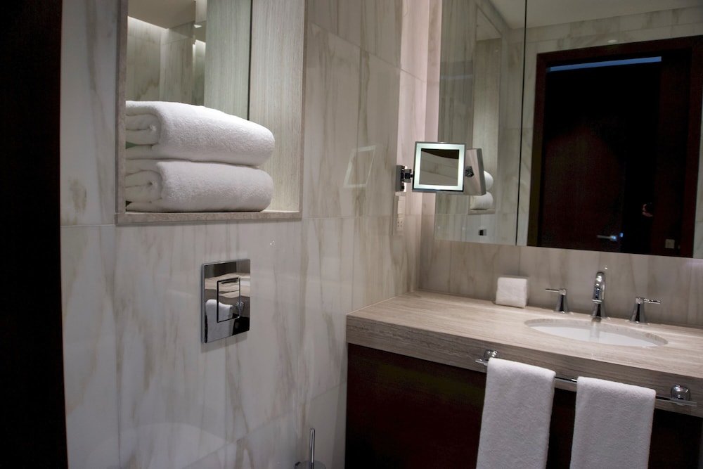Дубай: Ultimate Luxury & Views at the Fountains Dubai