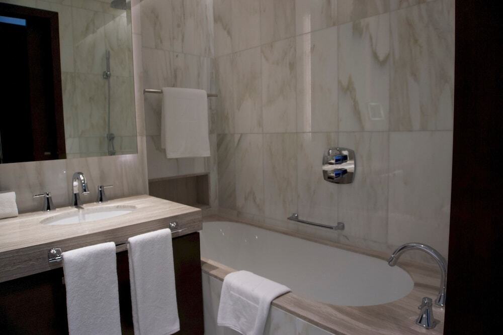 Дубай: Ultimate Luxury & Views at the Fountains Dubai