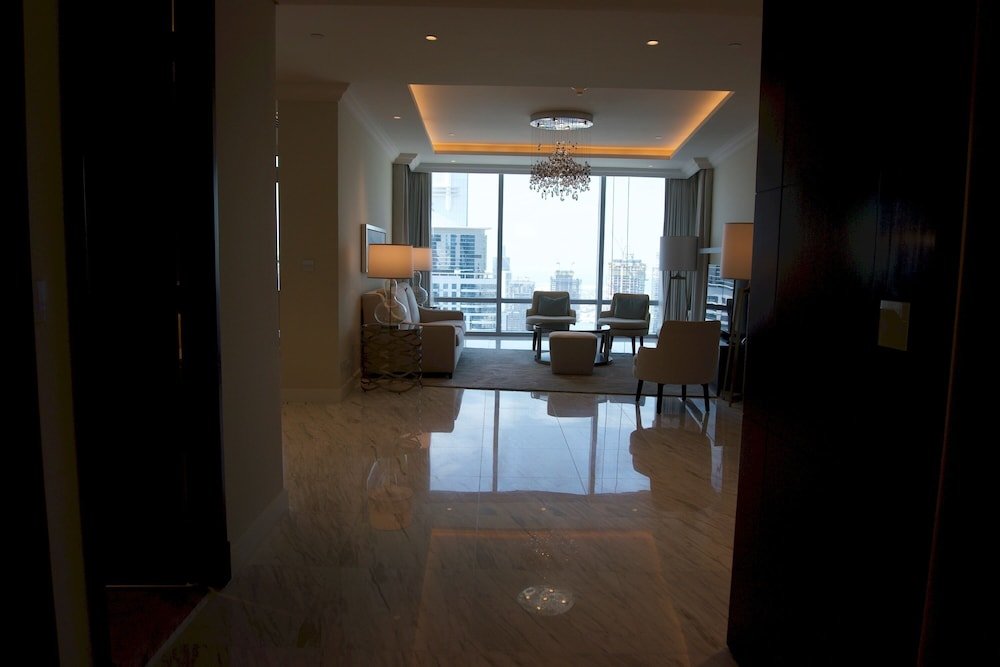 Дубай: Ultimate Luxury & Views at the Fountains Dubai