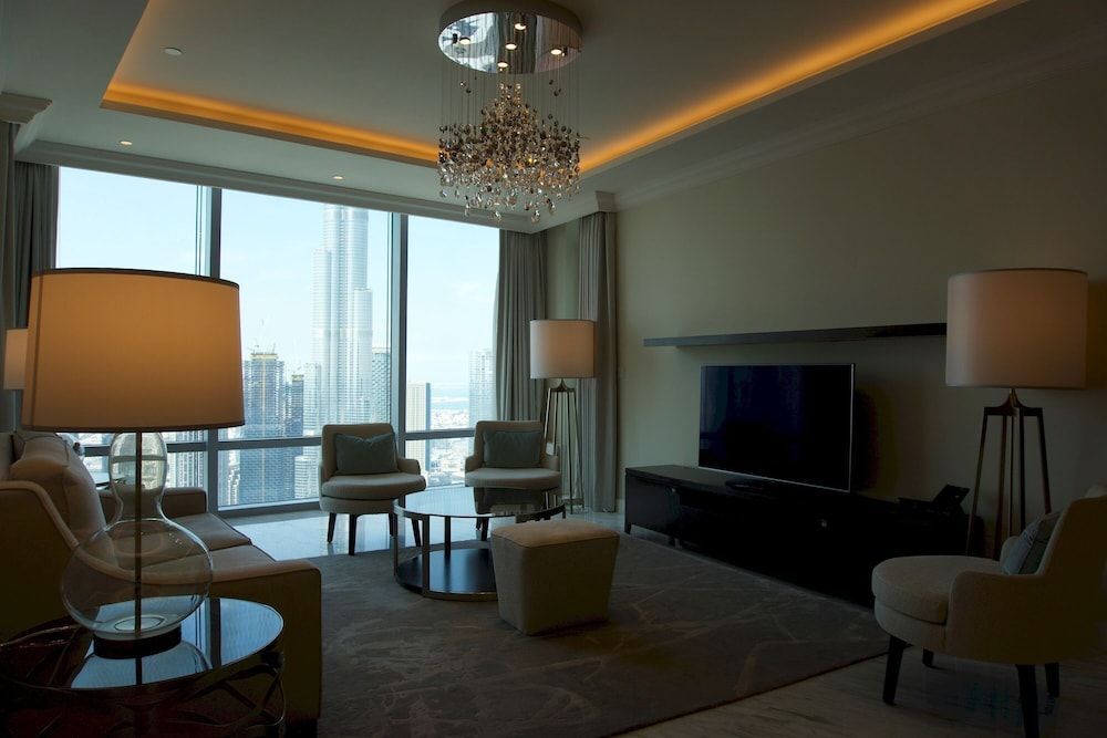 Дубай: Ultimate Luxury & Views at the Fountains Dubai