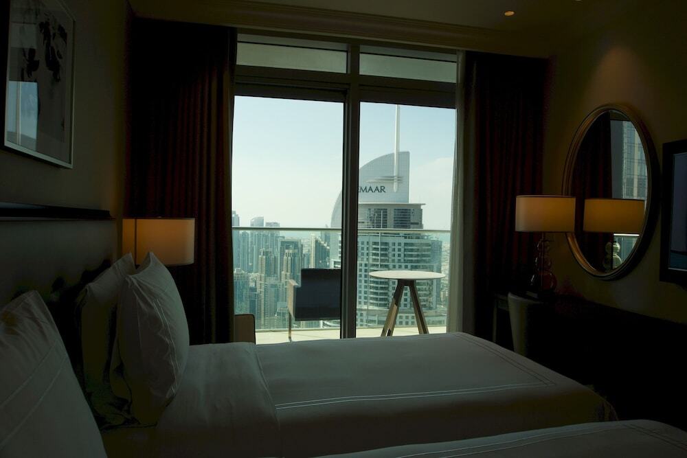 Дубай: Ultimate Luxury & Views at the Fountains Dubai