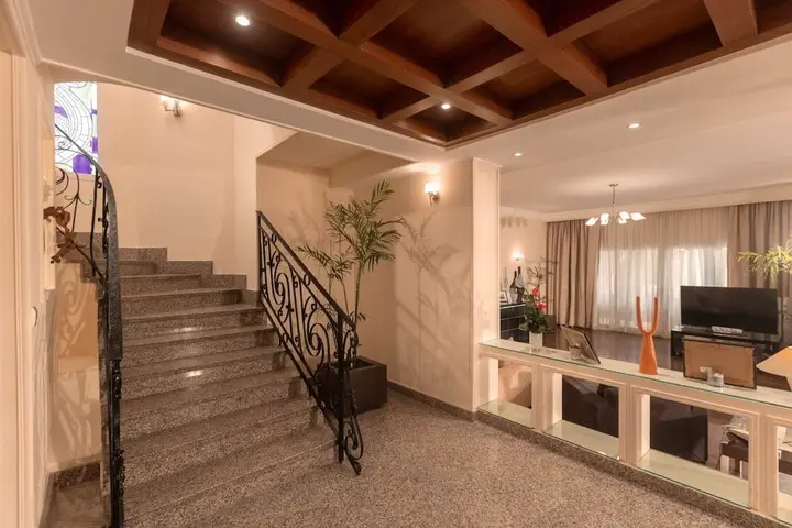Шарм-эш-Шейх (Шарм-эль-Шейх): A 4 Bedroom Contemporary Villa is Furnished With Luxe Imported Italian Furniture