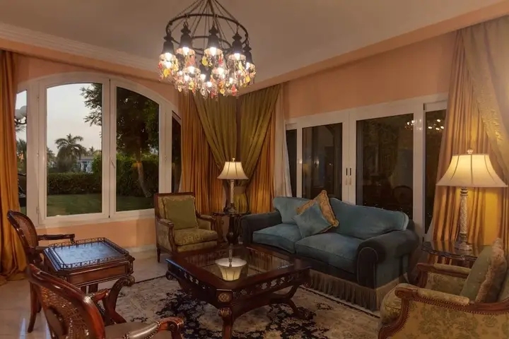 A 4 Bedroom Contemporary Villa is Furnished With Luxe Imported Italian Furniture — фото 4
