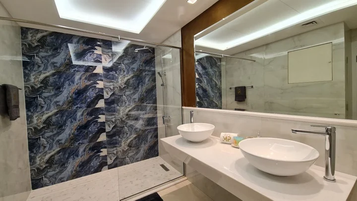 Дубай: Апартаменты Marco Polo - High-rise 1BR Apt with Amazing Marina Views