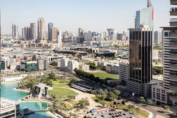 Дубай: Sophisticated 1BR Apartment in Dubai Marina