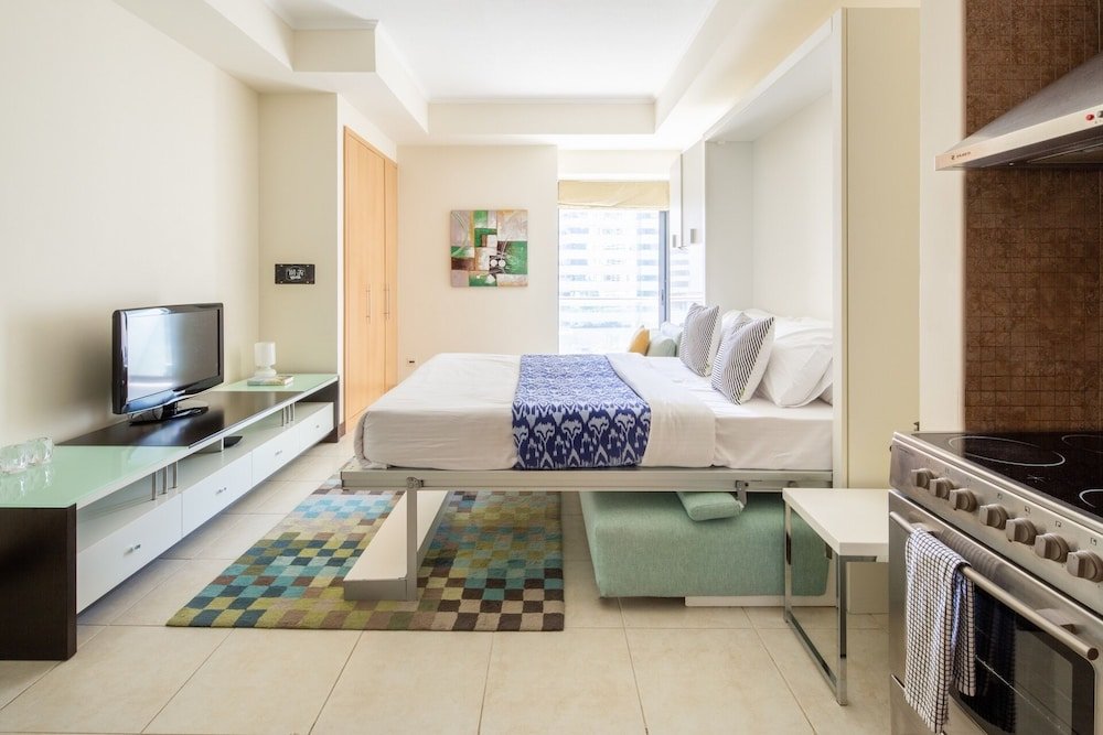 Дубай: Spacious + Modern Studio in JLT - Sleeps 3
