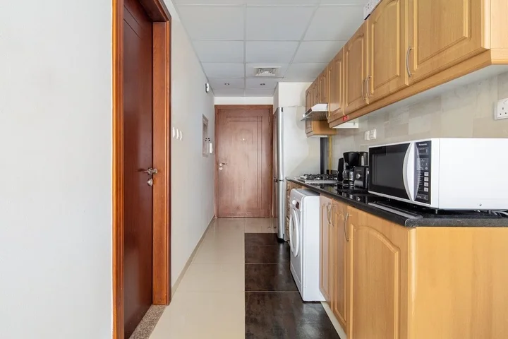 Дубай: Premier Studio in Sports City w/ Golf Course View!