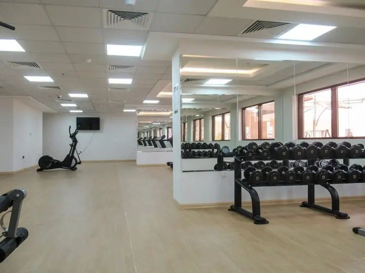 Дубай: Premier Studio in Sports City w/ Golf Course View!
