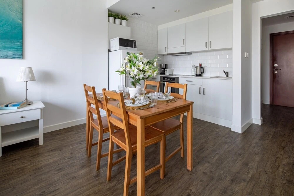 Дубай: Rustic And Vibrant Studio Apartment In Downtown Dubai