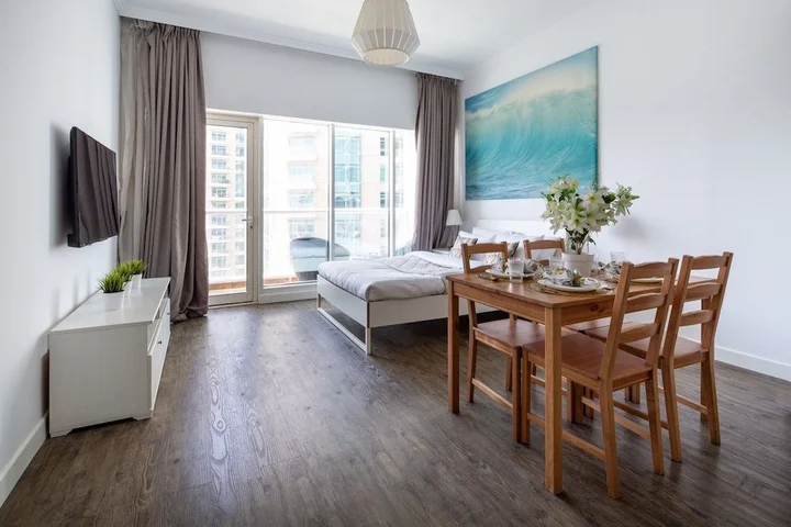 Дубай: Rustic And Vibrant Studio Apartment In Downtown Dubai