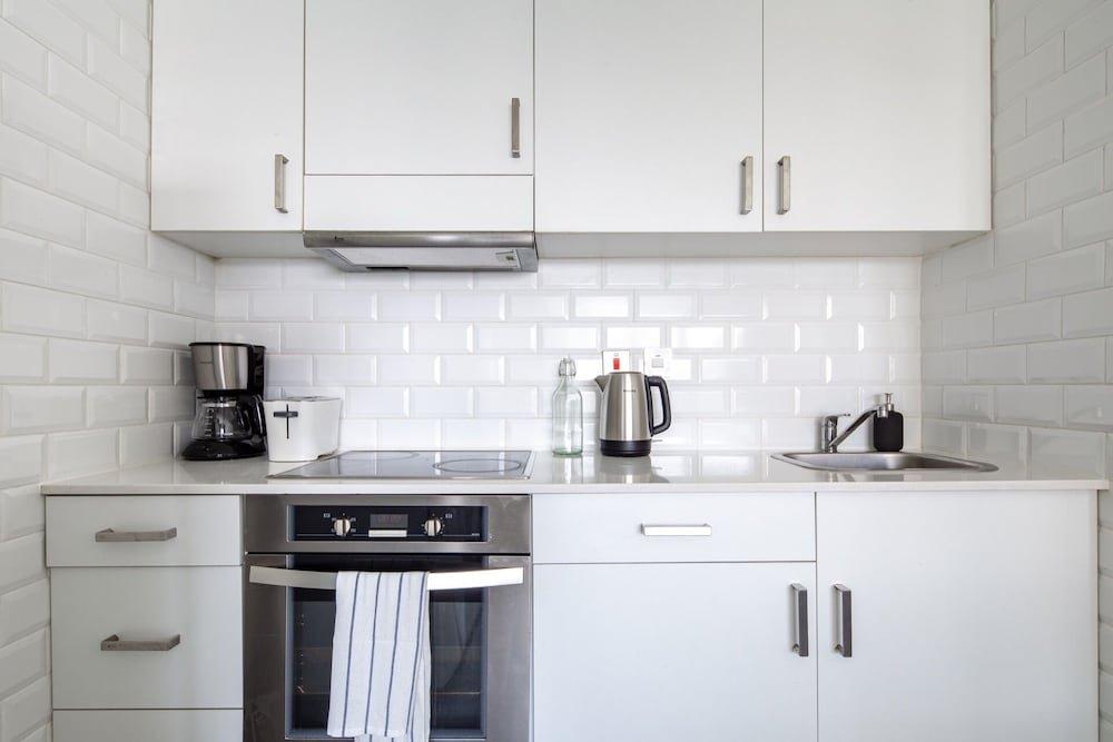 Дубай: Rustic And Vibrant Studio Apartment In Downtown Dubai