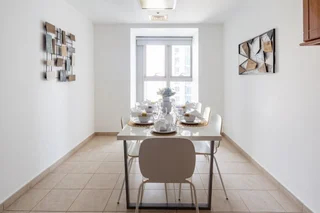 Дубай: Elegant and Spacious 2BR w/ Sea Views in Marina!