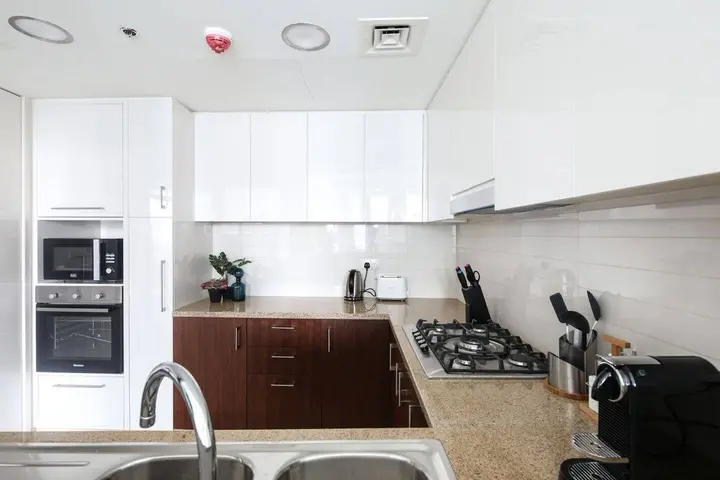 Дубай: Spectacular 2BR in Beautiful Burj Vista!