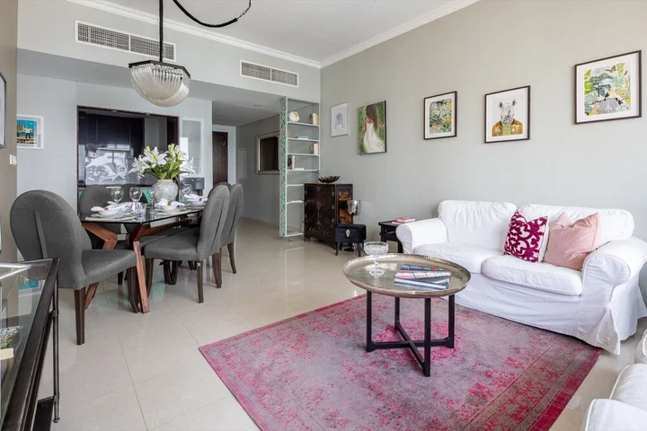 Дубай: Mesmerizing 2BR Apartment in Dubai Marina