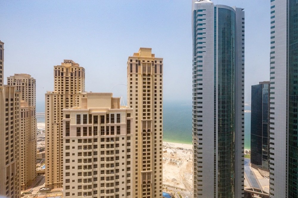 Дубай: Mesmerizing 2BR Apartment in Dubai Marina